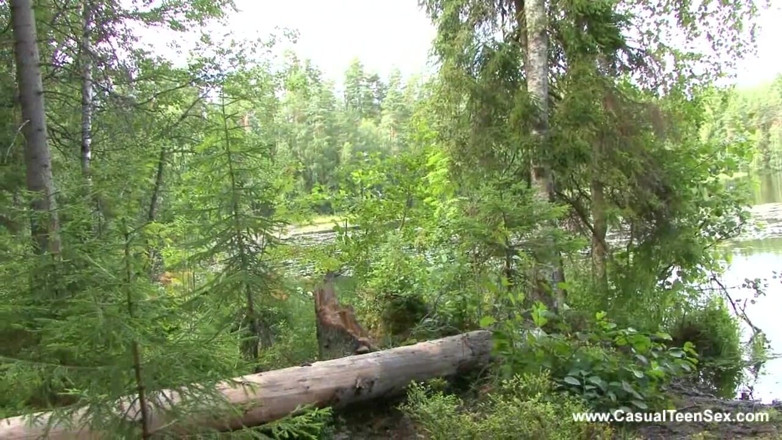 Casual Teen Sex: Hitchhiker fucked in the woods