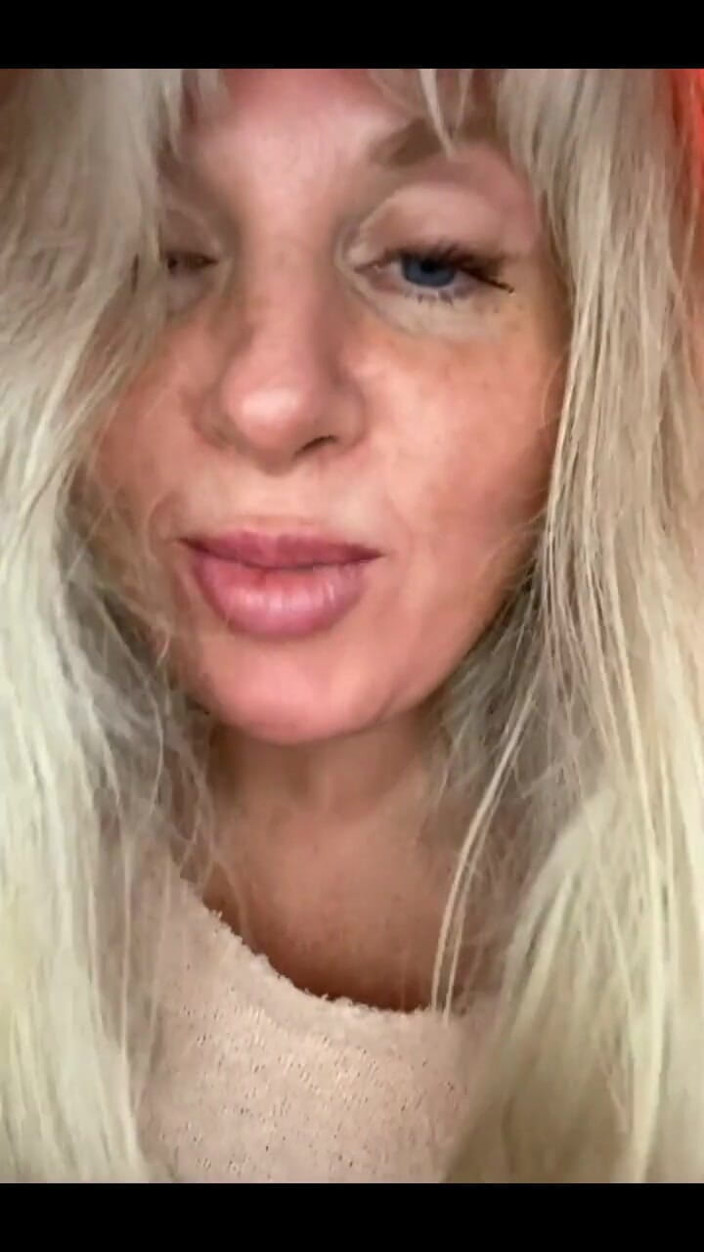 PaintedRose Taboo Femdom Fetish MILF: ヘッドスペース