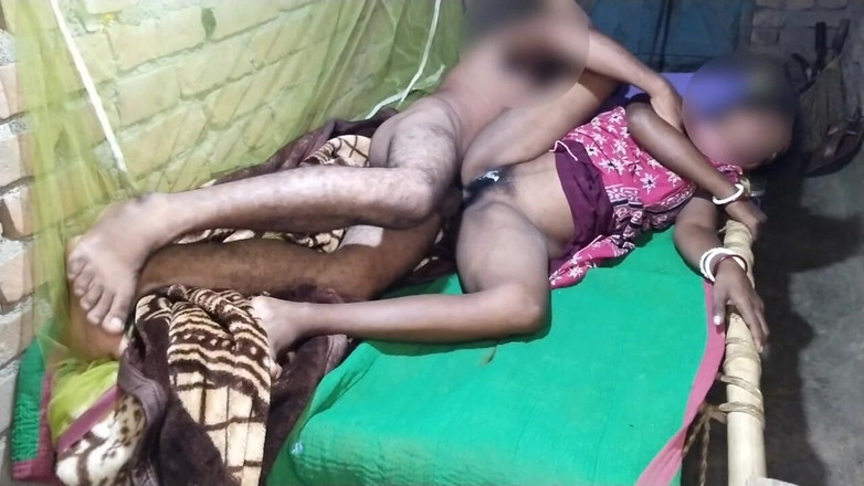 Pumi: Desi villge moglie figa pelosa fhuk