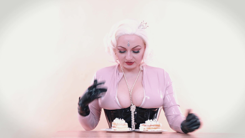 Arya Grander: Food fetish and femdom verbal humiliation