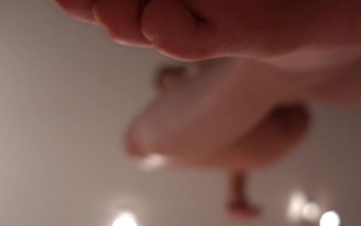 Furiyssh: Giantess làm cho bạn liếm chân-furiyssh