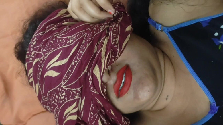 Sex bird: Muslim Girl with Boss