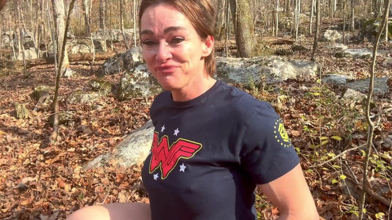 Simone Steele: Backyard BBC Workout