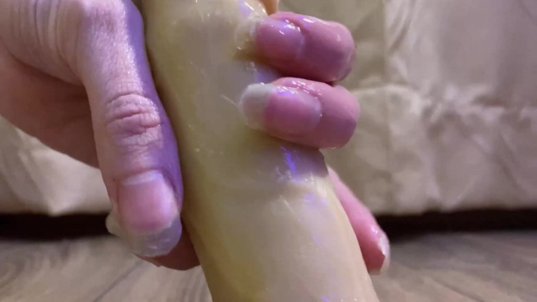 Hairypussyangel: あなたのチンポで手コキ