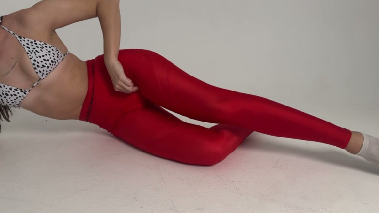Skinny_lady69: Tight Red Leggings Yoga