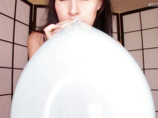 Lady Mesmeratrix Official: Sikişme balonu