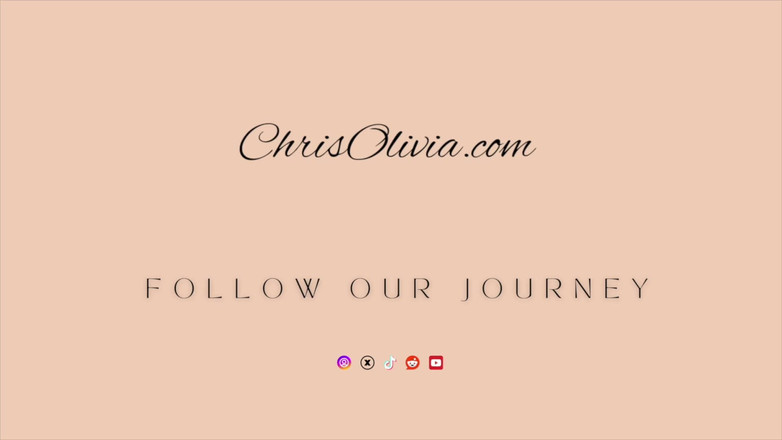 Chris and Olivia: Skutečný pár - líbání a milování na pohovce