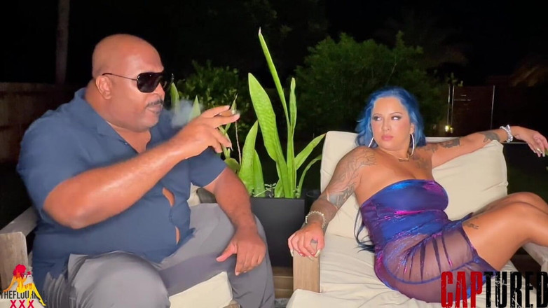 The Flourish XXX: Cap S3 E9: 스페인 바비 하드코어 쓰리섬