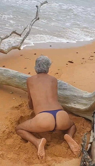 Ladysilvas: Ladysilva plajda bikinili ne yaramaz ateşli bir göt