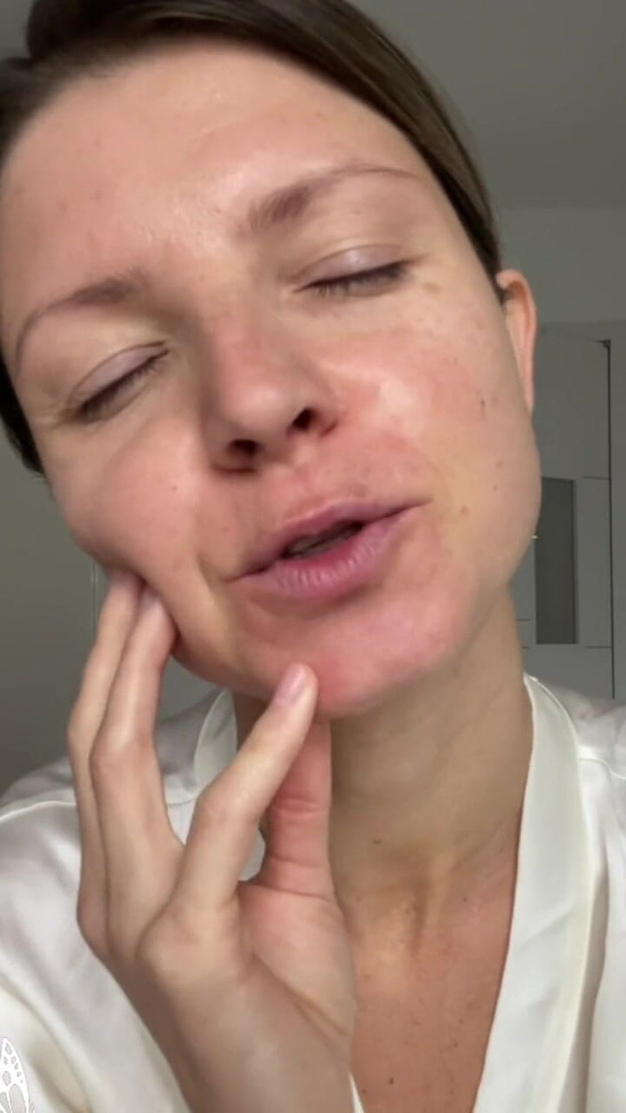 Gina Gerson: Solo Morgon Avrunkning