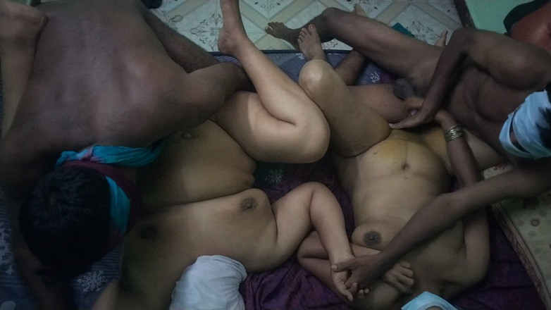 Benita sweety: Coppie calde a quattro che si scambiano in casa mia