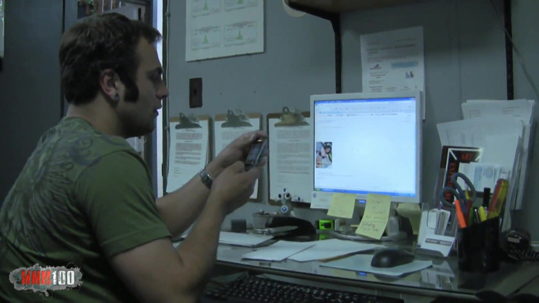 MMM100: Un pompino per il lavoro
