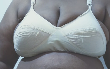 Bedroom: Indische dame vingervoorstelling