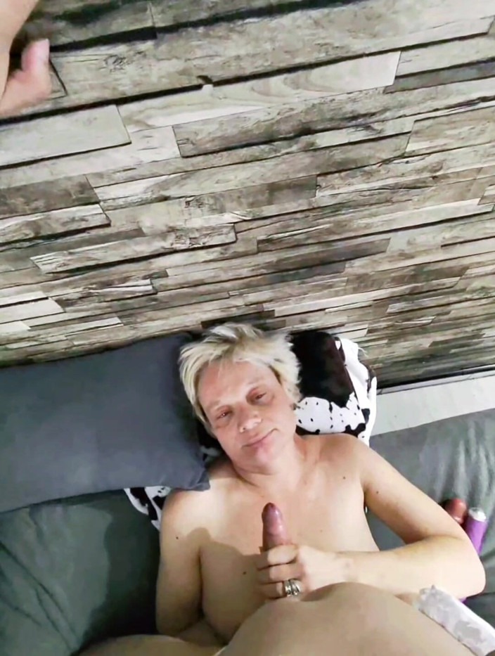 Sofy13: Petite Salope Mature Ce Fait Bien Baiser La Chatte Et...