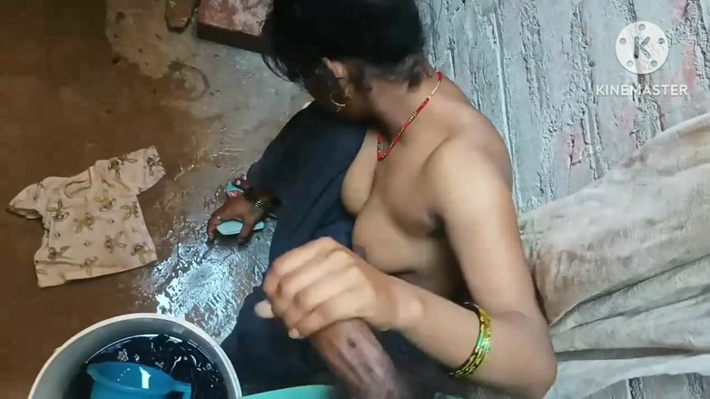 Topsex86: Kakak ipar padosi devar ngentot di kamar mandi