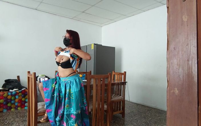 Goky: Sinful Maid Spreads Her Pretty Pussy Open