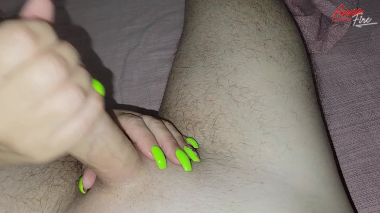Anna Fire: Footsie MILF får en enorm läckande creampie