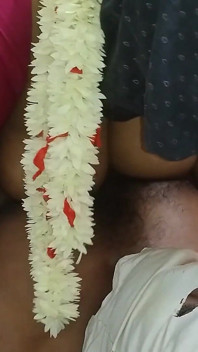 Tamil huisvrouw mooie tante zeer hete tante met grote borsten erg heet neuken in bed