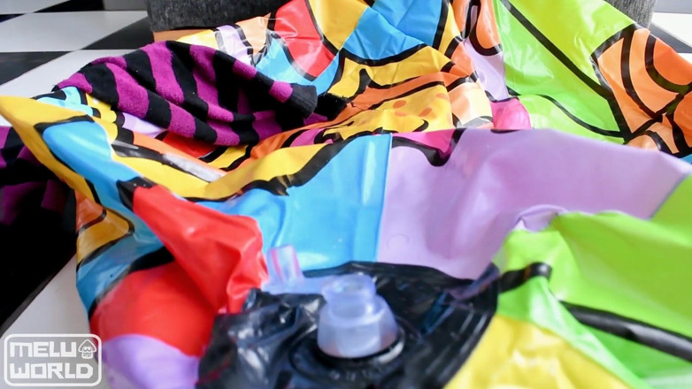 melu_world: Nafukovací balon - Tření a jízda na stříkání při kouření - Bunny...