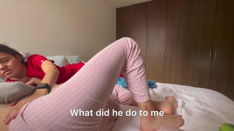 scarlettandc: Лесбійки граються з дупою