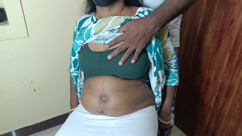 Laxi ammu: Podvádějící vysokoškolačka