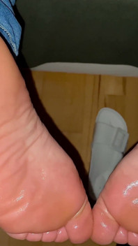 Sexy geölte amateur-sohlen