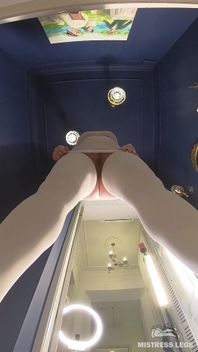 I'm Want to Pee and I Do It on You Right Now