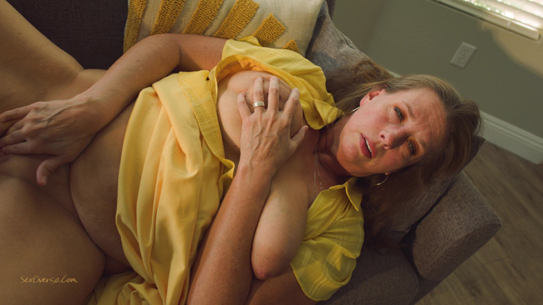 Sex Over 50: Соло в желтом платье