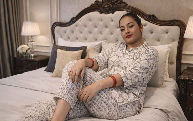 The Boy Took Away the Girl Who Had Come for a Walk and Left Her There (Your Simran) The Boy Took Away the Girl Who Had Come for a Walk and Left Her There (Your Simran)