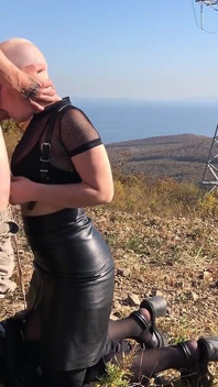 Stygg Vilu Vidish avsugningar utomhus