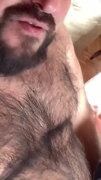 Oso dominando a su osito