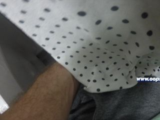 Markus Rokar: Orang asing lagi asik nyentuh celana dalamku di balik rok! |...