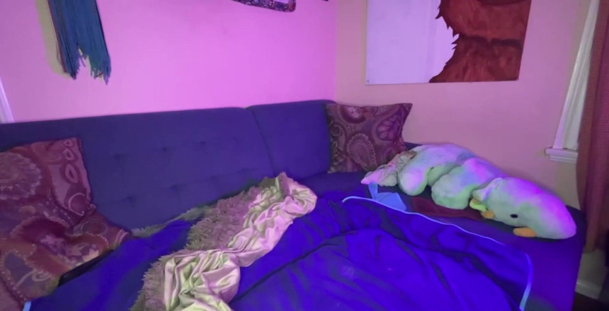 VibeWithMommy: 얼굴 마사지! 오럴로 사정하는 데 힘든 코디. 이 장면 전에 4 시간 동안 그를 가장자리!
