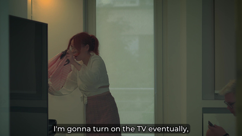 Toma Mur: 호텔에서 의붓아들과 침대를 공유하는 새엄마 - 질싸 쇼크!