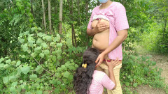 Magilmathi: Vysokoškolská uniforma studentka venku