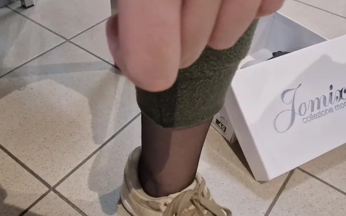 Nicoletta Embassi: Sheer Feet and New Sneaker