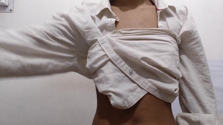 desigirl93: Sevimli web kamerası kızı tekrar tekrar fışkırtıyor