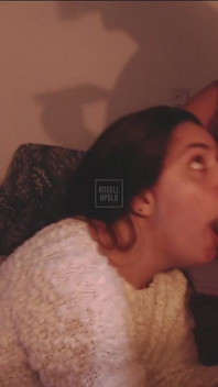 Skutečný Pár Má Romantický a Žhavý Sex