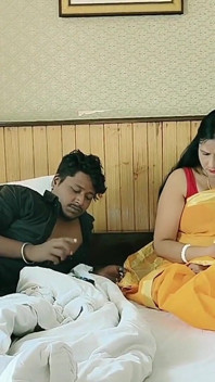 Bhabhi zieht sich bitte jetzt aus! Molliger bhabhi-sex