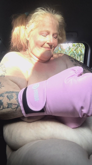 HerculesnVENUS: În ringul de box țâțe lăsate care te vor knock out