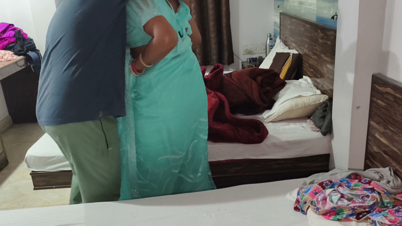 BadMash_Bhabhi: Bhabhi's friend fucked the village Bhabhi well by making her...