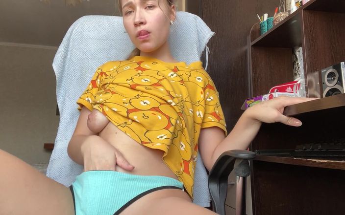 Stacy_via: Pussy Masturbation in Front of the Window. Masturbation