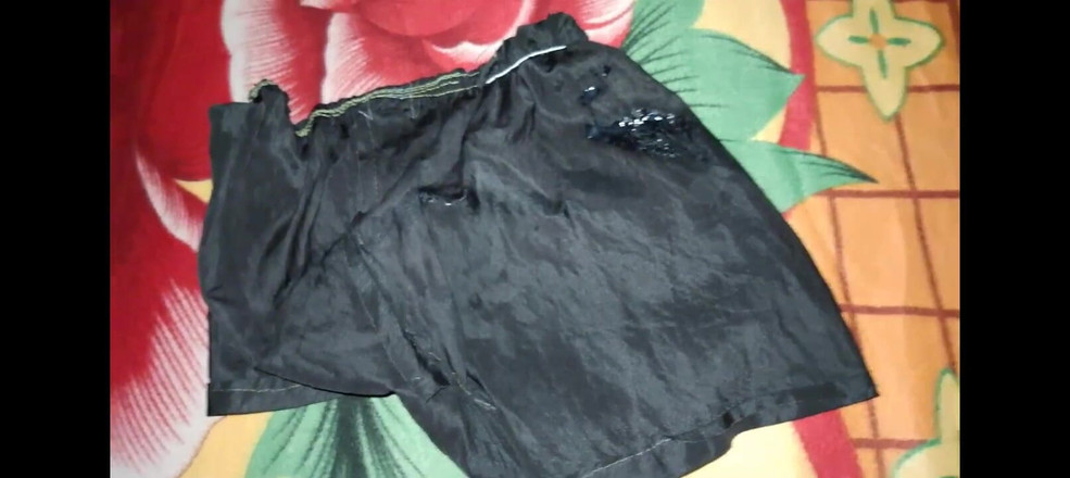 Masturbator emmy: Mengongkek katil saya seperti isteri saya