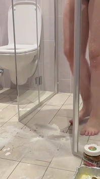 Umiliazione disordinata nella spazzatura, orgasmo, dietro la scena e i miei commenti - incontro con i fan trip 4