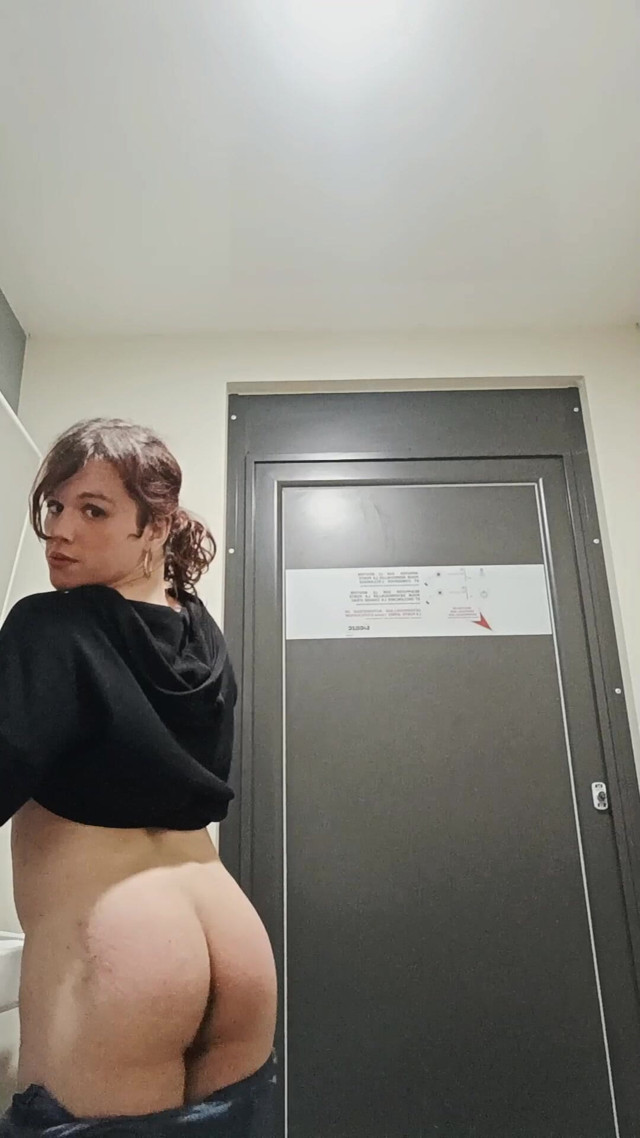 Trisha Plays with Herself and Her Ass (Trisha xxx like) Trisha Plays with Herself and Her Ass (Trisha xxx like)