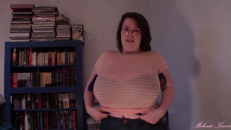 Melonie Kares: Tette enormi camicia stretta lotta bbw