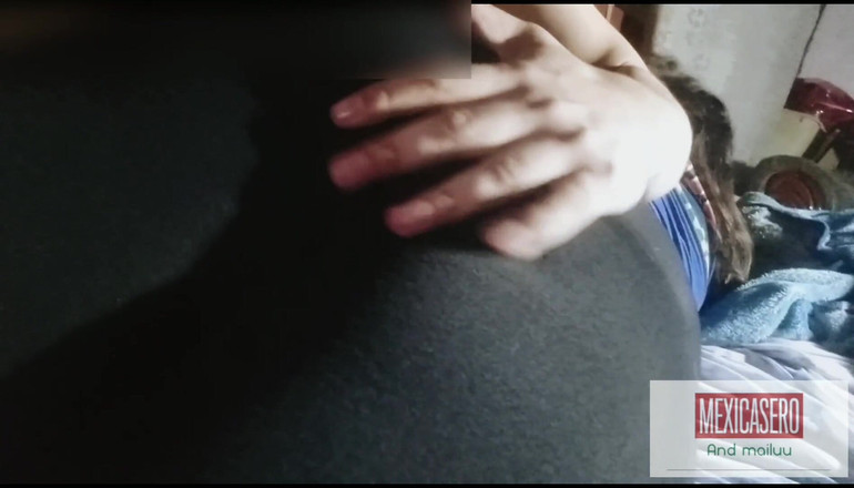 Mexicasero: 레깅스를 입은 완벽한 라틴계 여자