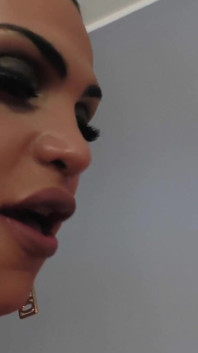 Raphaella Ferrari sogokan
