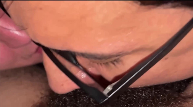 Versatixxxtwink69: Gırtlağına kadar boşalma çılgınlığı: çoklu patlamalar