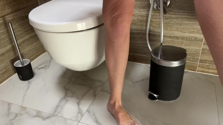 Mistress Mary: Un verre de mon jus pour ta tromperie